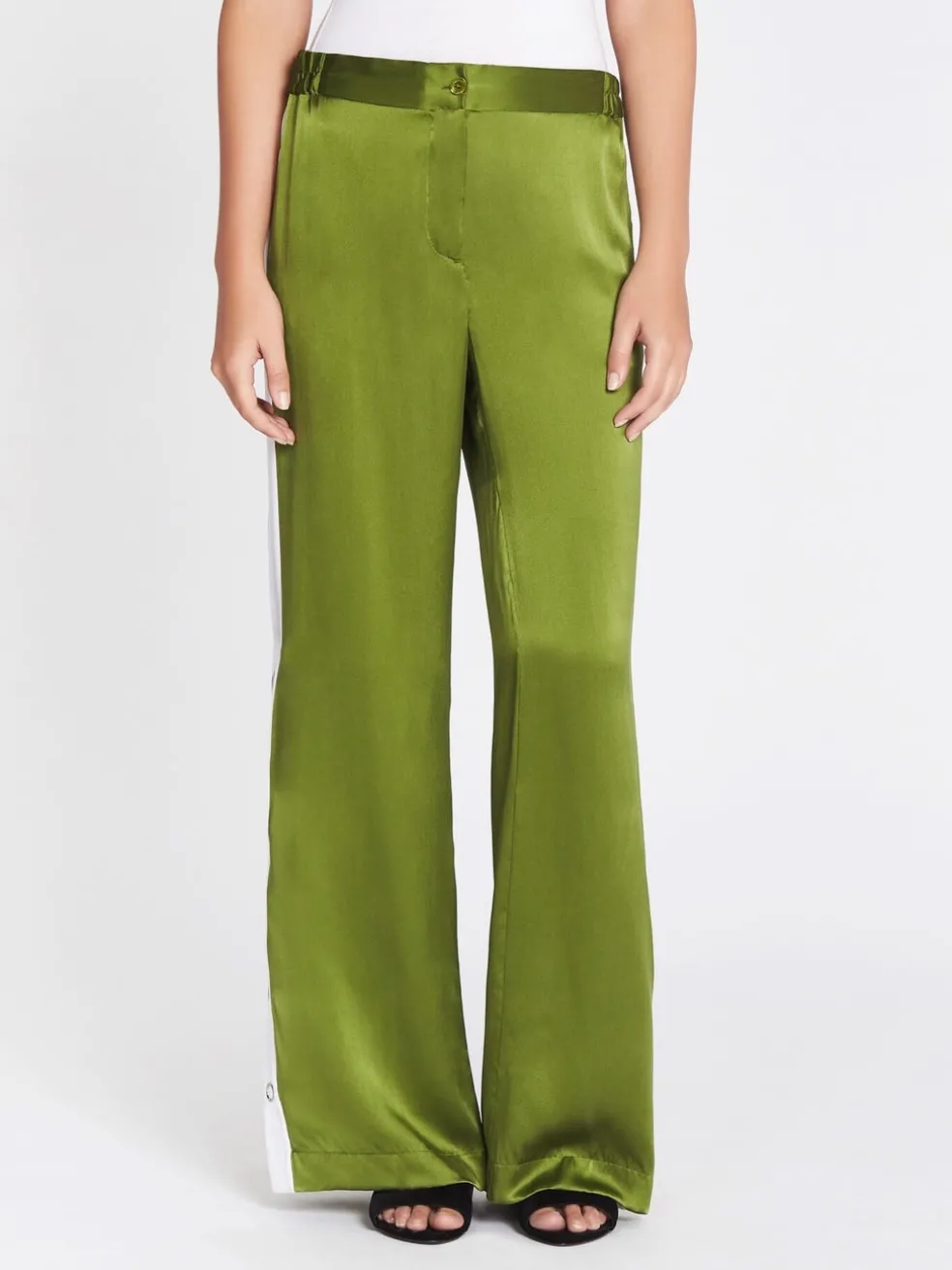 arwen_warm_up_pant_1.webp Arwen Warm Up Pant