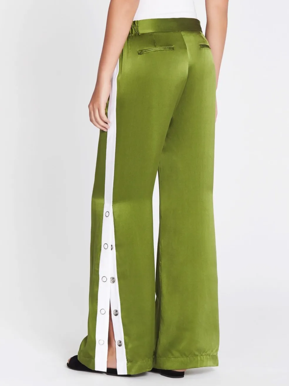 arwen_warm_up_pant_3.webp Arwen Warm Up Pant