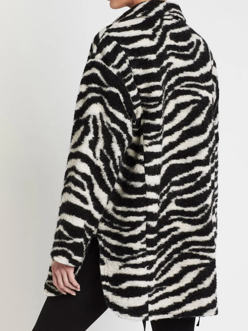 bera_coat_3.webp Bera Coat