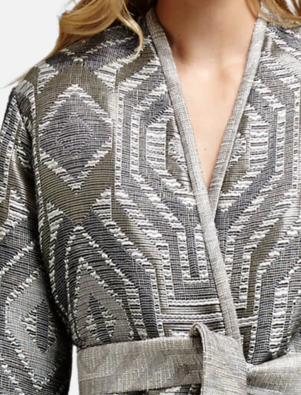 bianza_jacket_4.webp Bianza Jacket