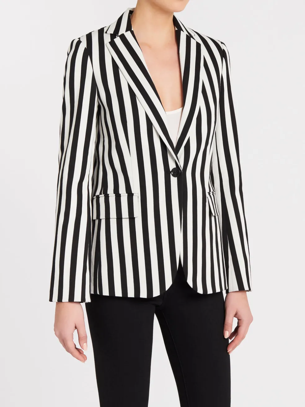 classic_blazer_2.webp Classic Blazer