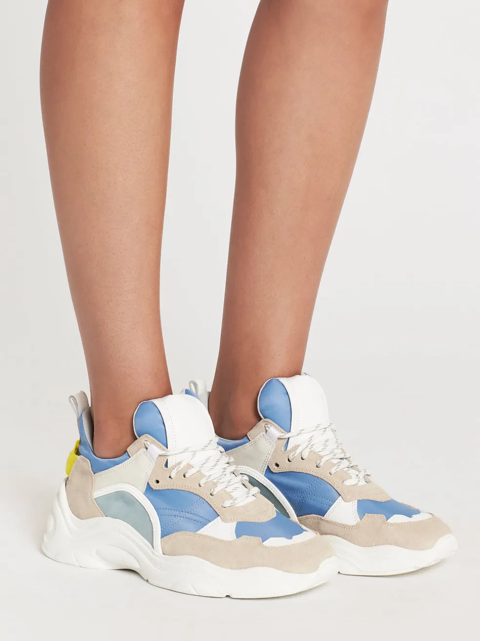 curve_runner_1-3.webp Curve Runner