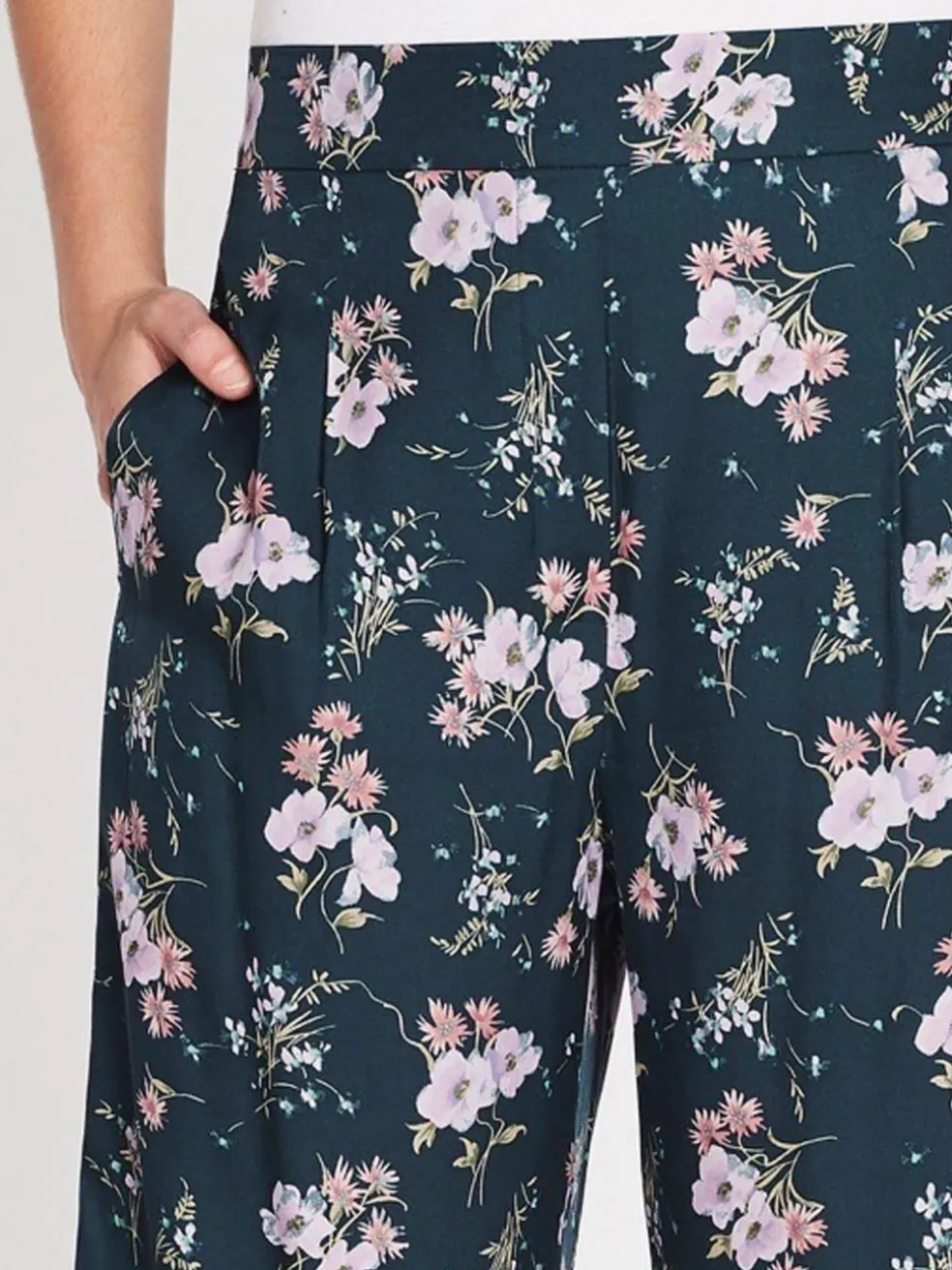 emilia_print_silk_twill_p_4.webp Emilia Print Silk Twill Pant
