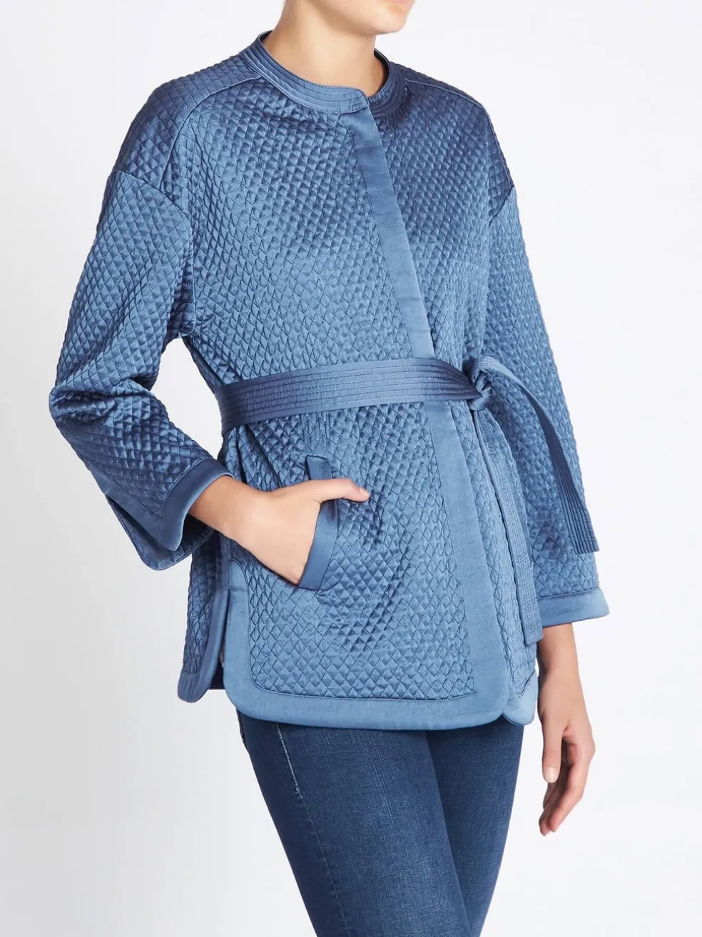 essra_jacket_2.webp Essra Jacket