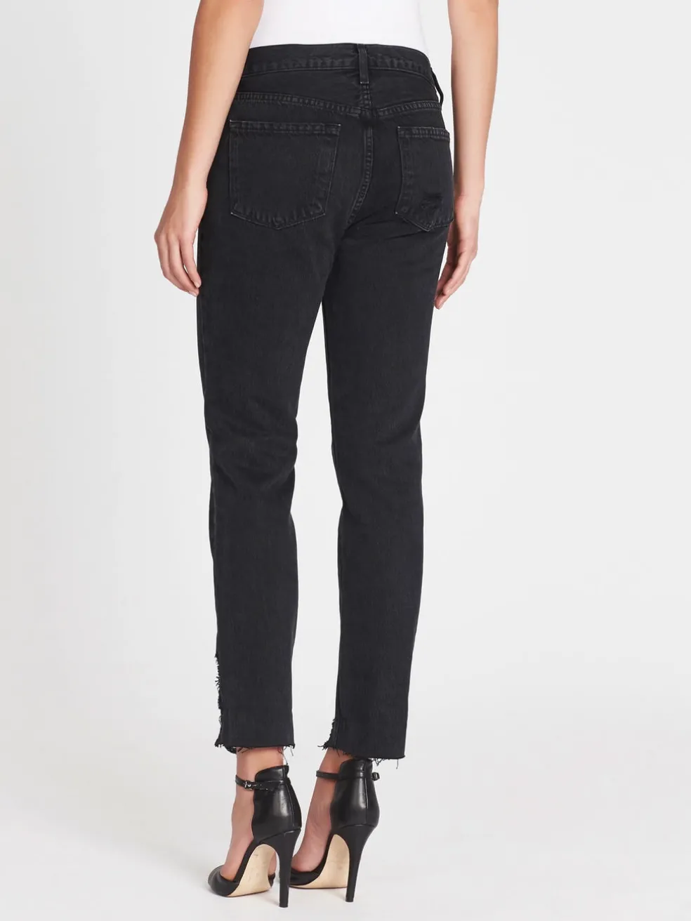 johnny_mid_rise_boyfit_je_3.webp Johnny Mid Rise Boyfit Jean