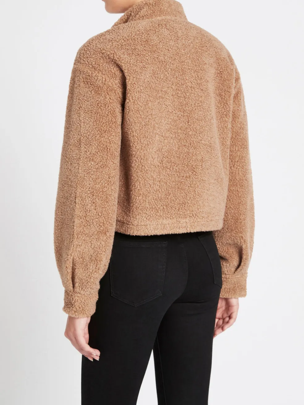 jose_jacket_3.webp Jose Jacket