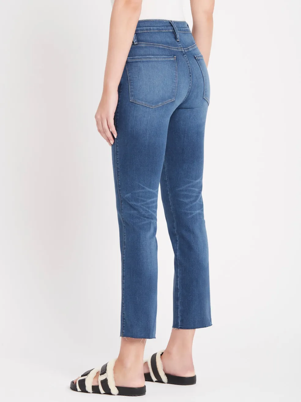 le_sylvie_crop_raw_edge_j_3.webp Le Sylvie Crop Raw Edge Jean