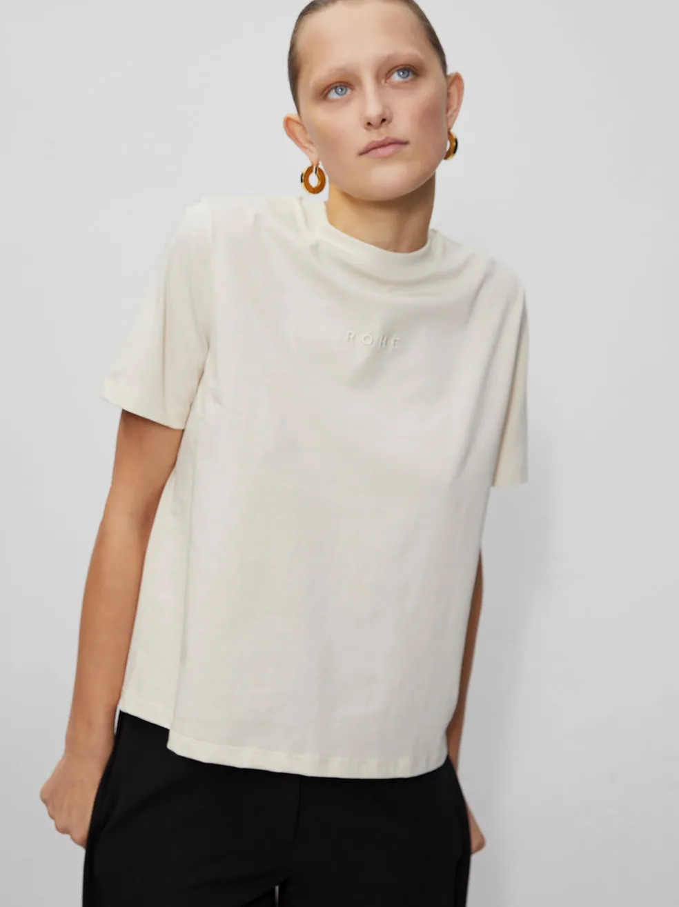 lia_tee_5.webp Lia Tee