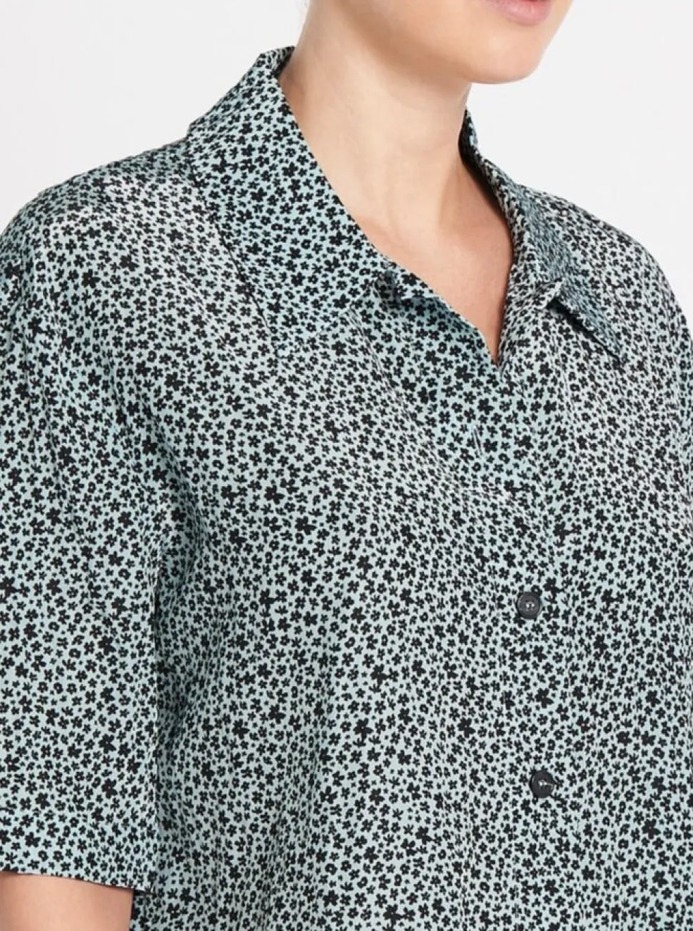 miche_shirt_4.webp Miche Shirt