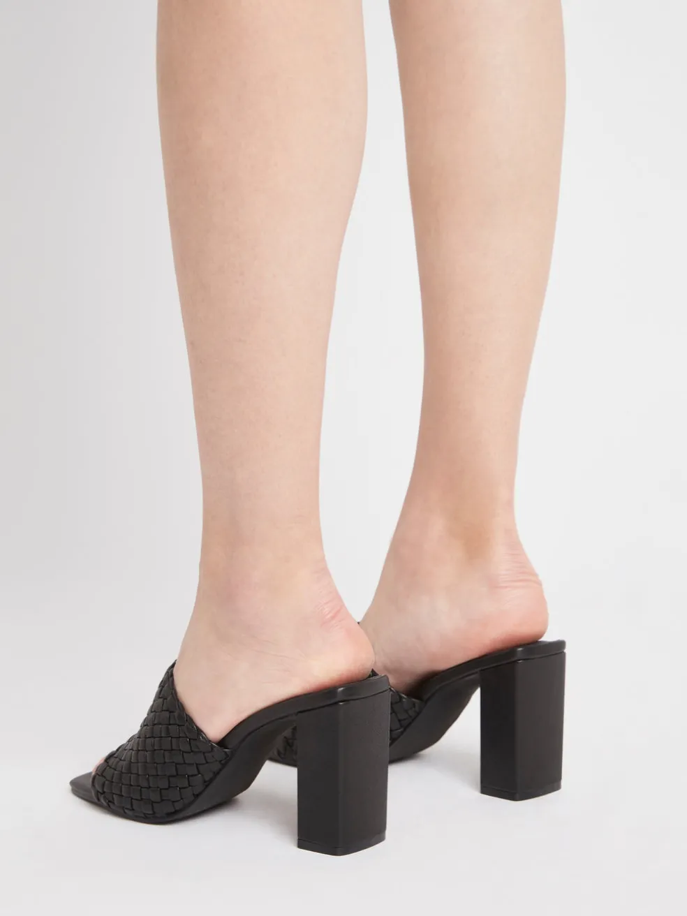 monroe_heel_5.webp Monroe Heel