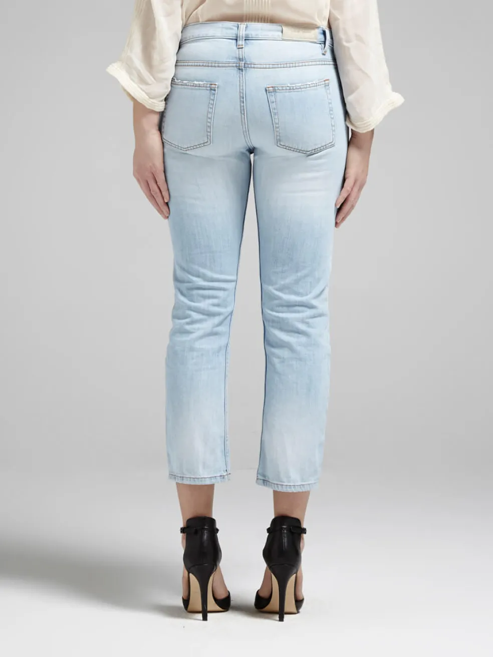 nalyn_jean_3-1.webp Nalyn Jean