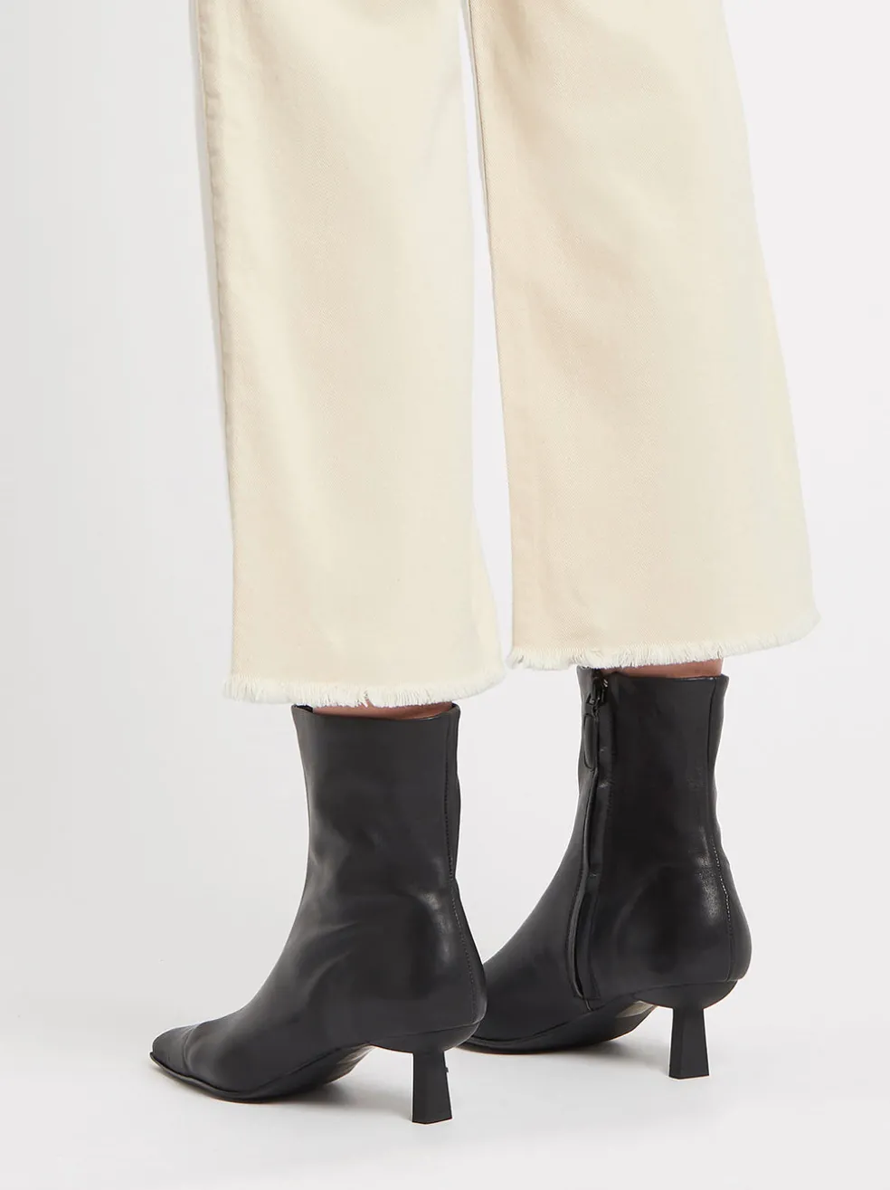 needra_jean_5.webp Needra Jean