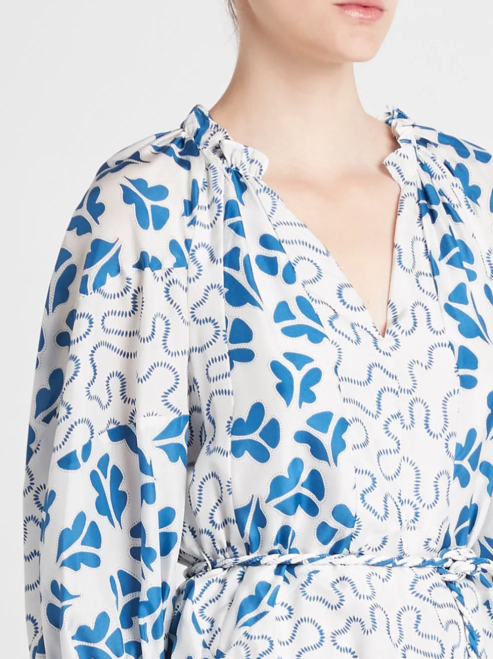 perla_petal_print_mix_sho_4.webp Perla Petal Print Mix Short Dress