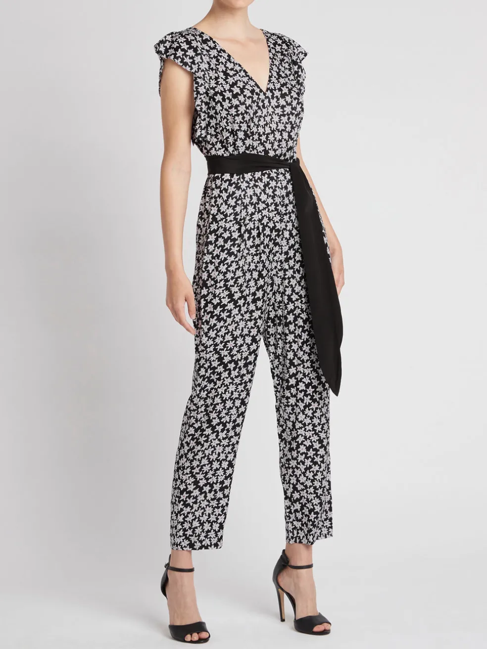 star_fleur_jumpsuit_2.webp Star Fleur Jumpsuit