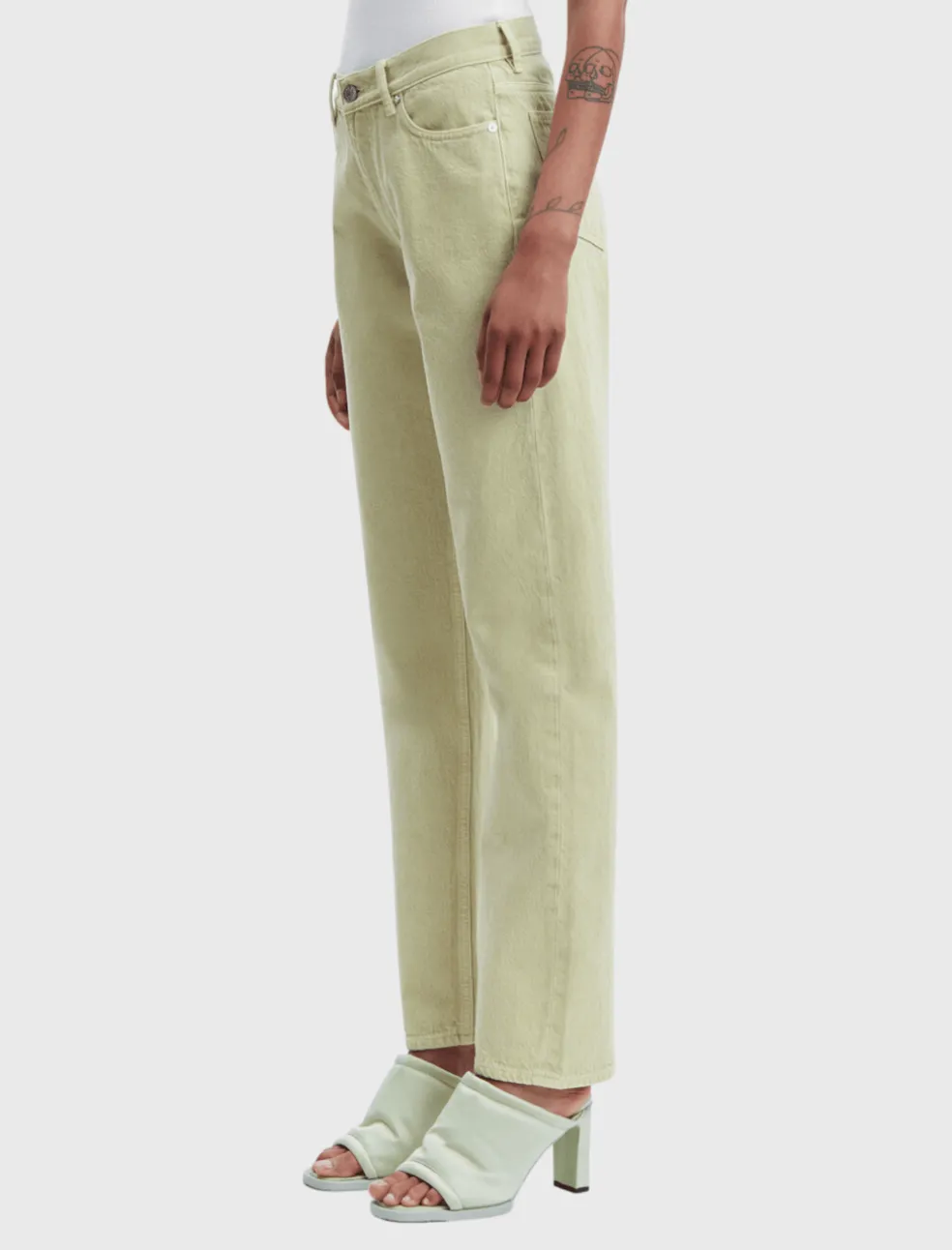 susan_straight_fit_jeans_2.webp Susan Straight Fit Jeans