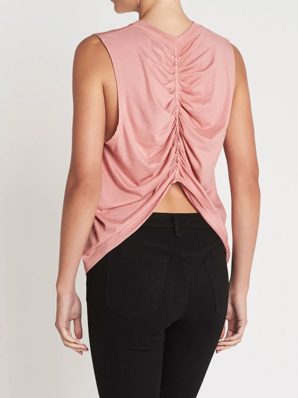 the_pleated_back_muscle_3.webp The Pleated Back Muscle