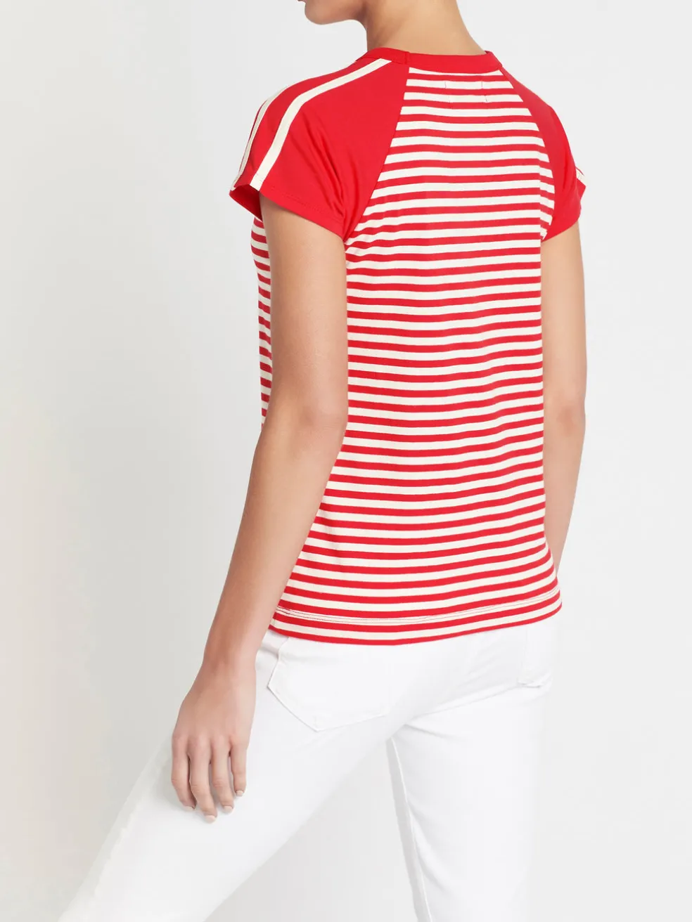 the_saturday_raglan_tee_3.webp The Saturday Raglan Tee