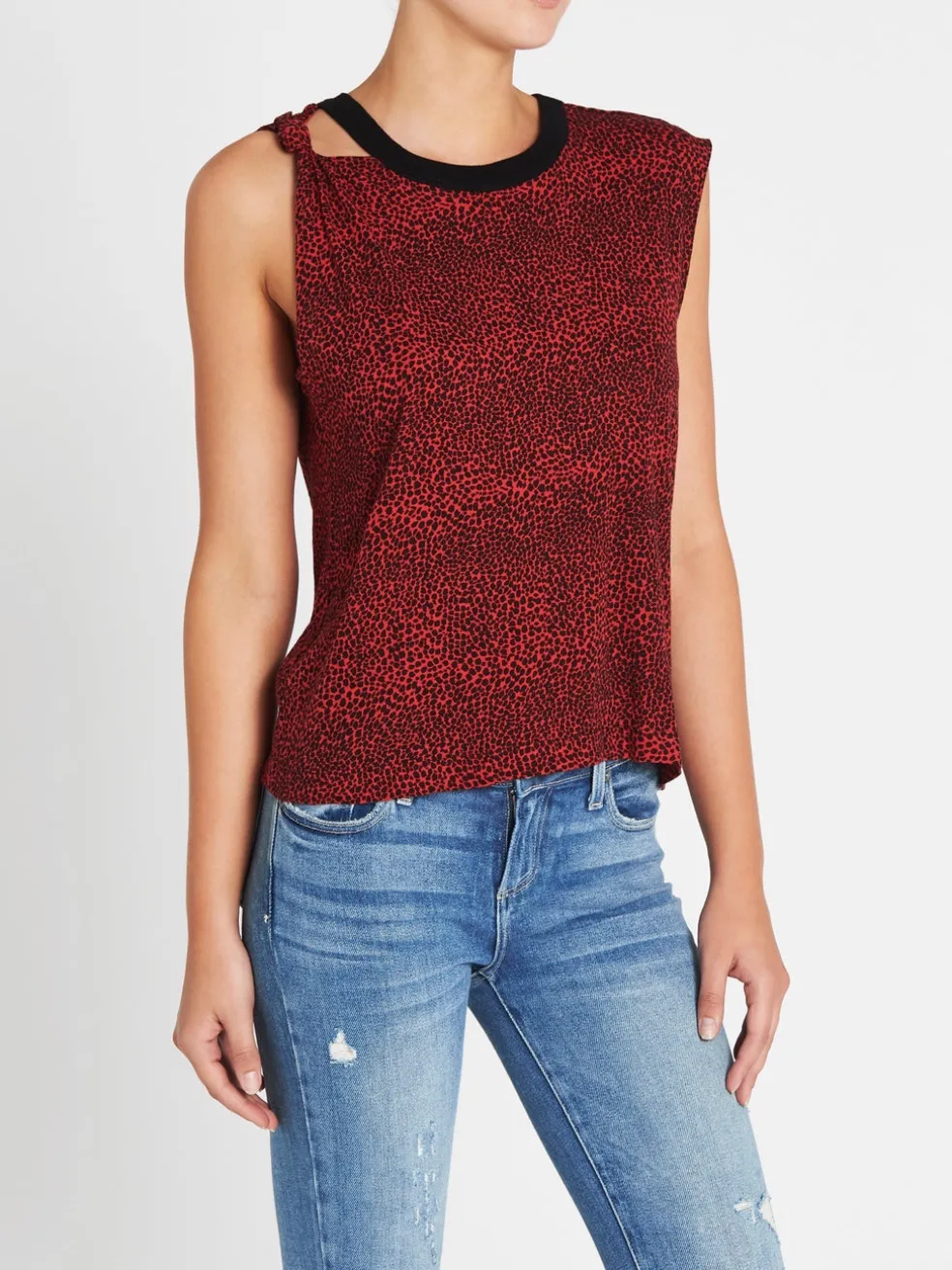 the_sonic_tank_2.webp The Sonic Tank