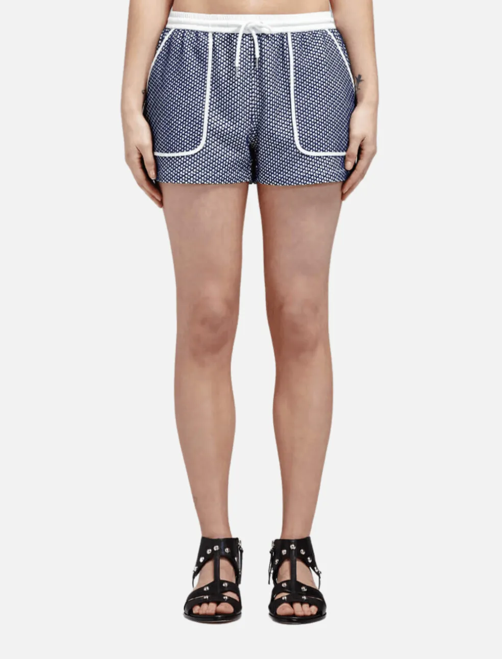 valencia_short_1.webp Valencia Short