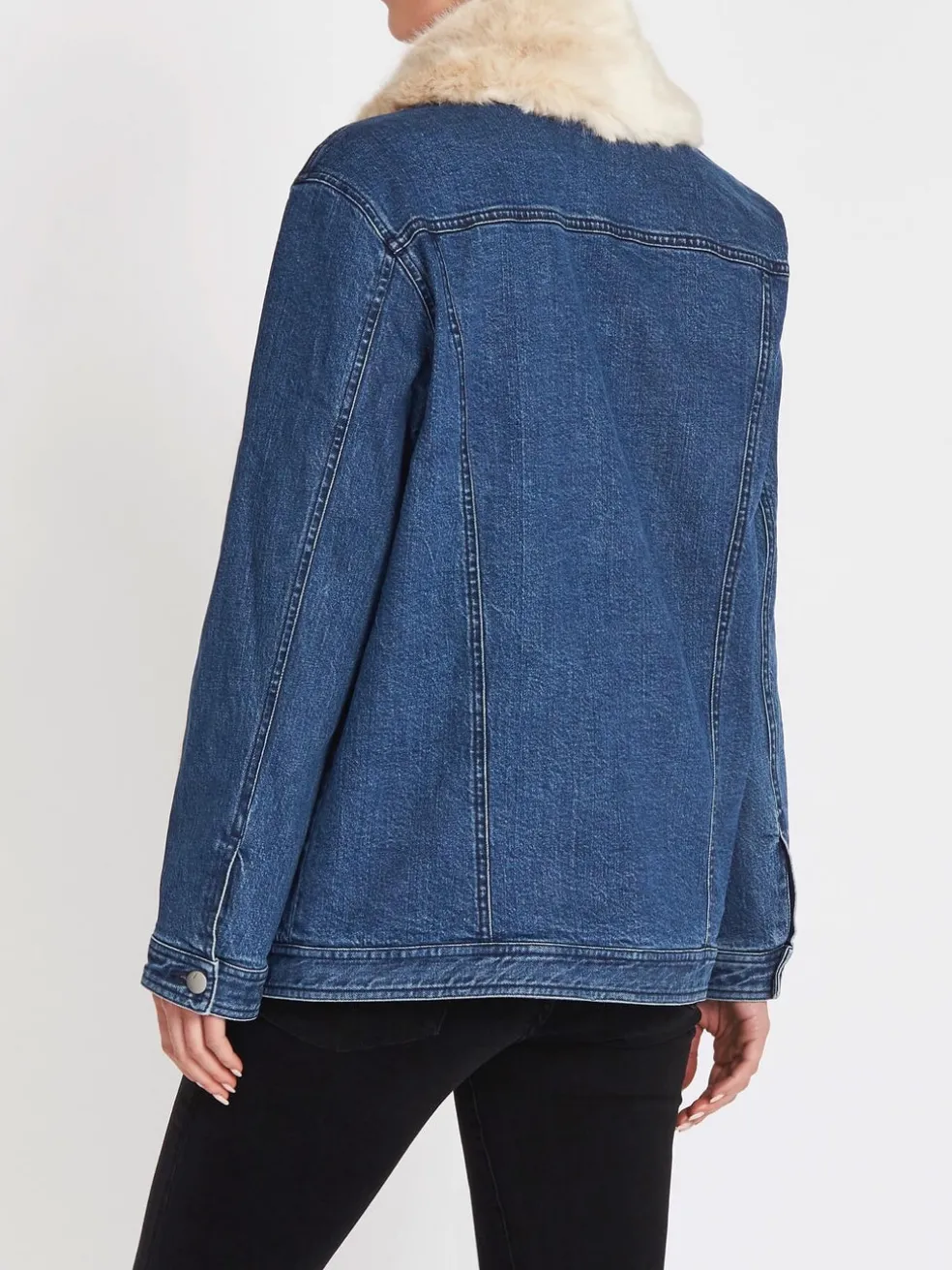 veronica_oversized_jacket_3.webp Veronica Oversized Jacket