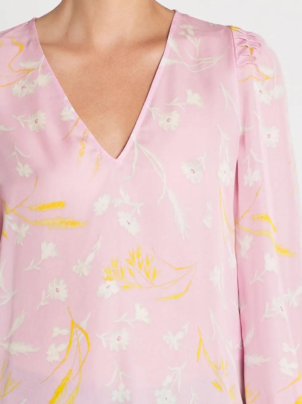 yadra_long_sleeve_blouse_4.webp Yadra Long Sleeve Blouse