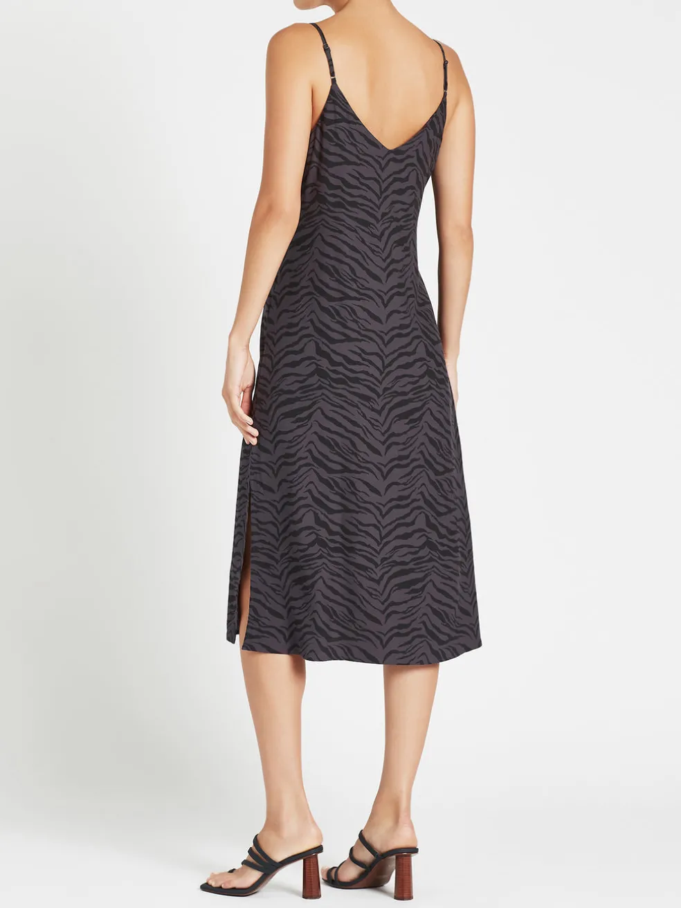 yara_dress_3.webp Yara Dress