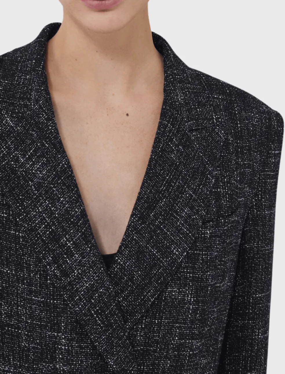 yarita_jacket_2.webp Yarita Jacket